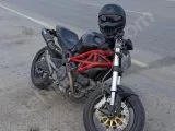 Ducatı monster 696
