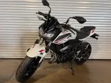 SAHİBİNDEN ORJİNAL HATASIZ KAWASAKİ Z400 SIFIR