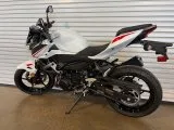 SAHİBİNDEN ORJİNAL HATASIZ KAWASAKİ Z400 SIFIR