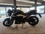 Dominar 250 D
