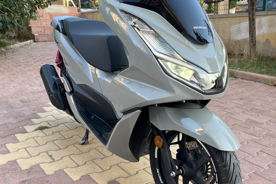 Memurdan tertemiz Pcx Nardo gri