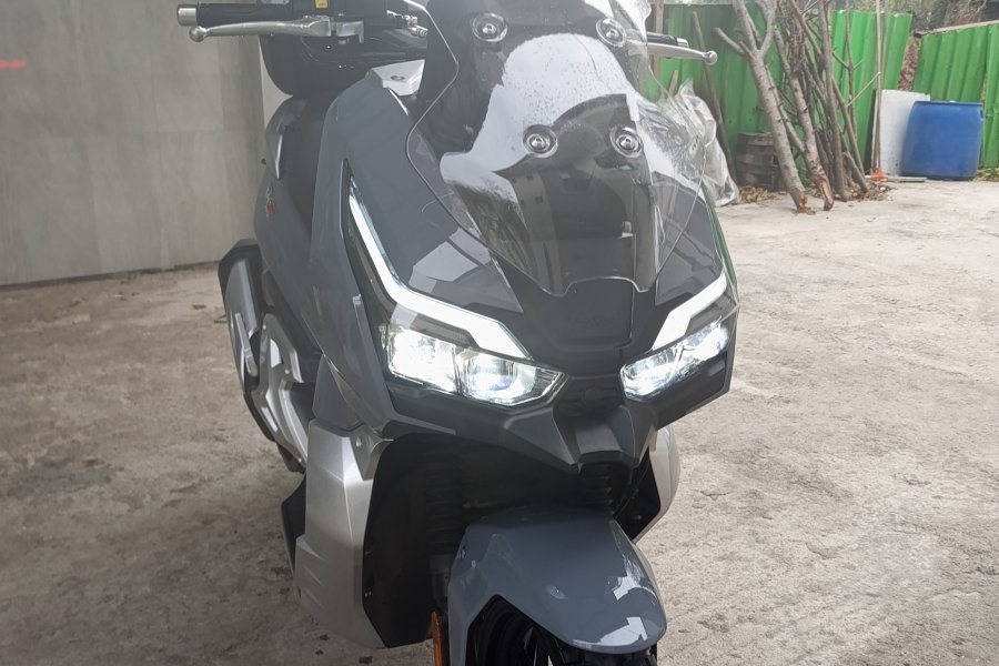 2600 km 2025