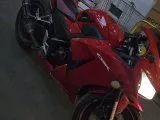 CBR 250 R