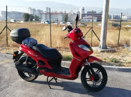 İLK SAHİBİNDEN 5 YILLIK TEMİZ KANUNİ MERLİN 150CC