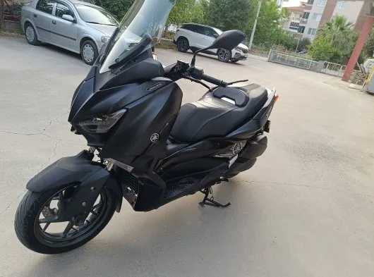 Yamaha X-Max 250 Iron Max ABS