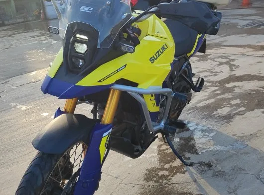 Emsalsiz temizlikte Suzuki VStrom 800DE