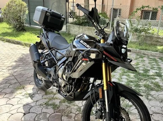 Suzuki v strom 800de