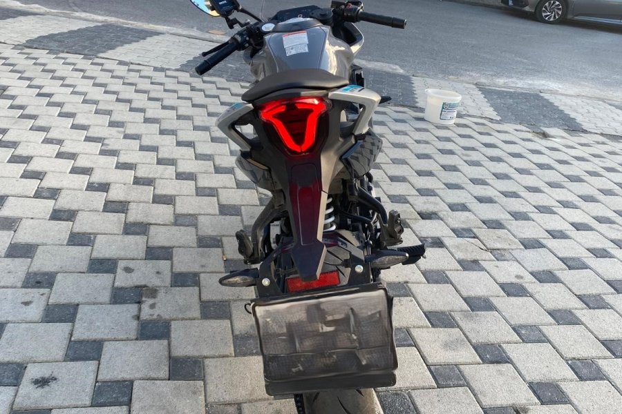 2025 model CFMOTO 250 SR motorumu satıyorum.