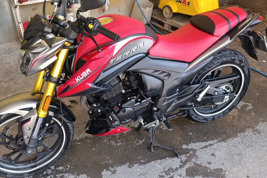 Küba terra 125 2024 model 9.100 km'de kazası belası yok