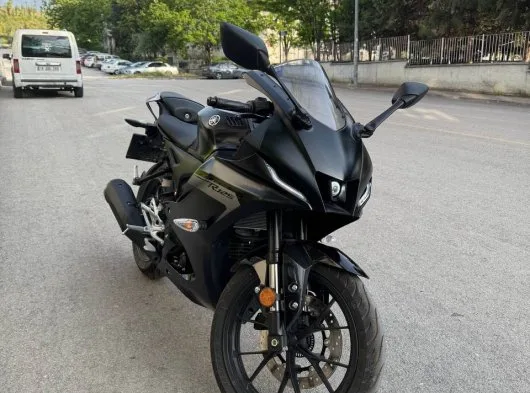 ACİL SATILIK!!! 1515 KM HASARSIZ TERTEMİZ R125
