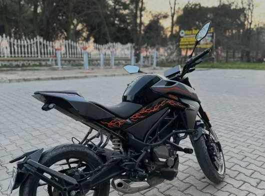 CFmoto 250NK