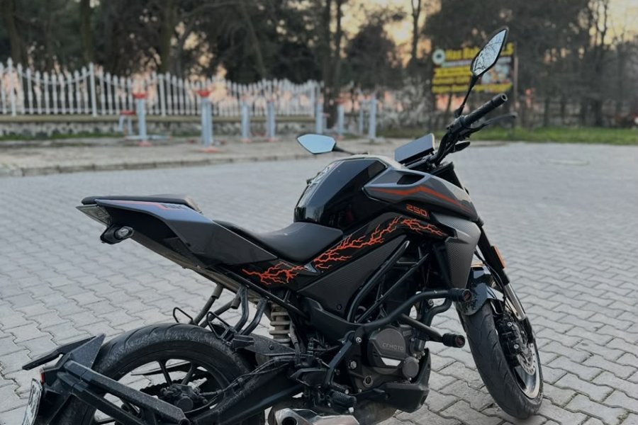 Sahibinden temiz kazası yoktur.Kullanmadığım için satıyorum