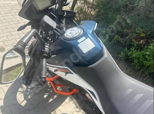 Sorunsuz. Alıp binebileceğiniz KTM 250 advanture